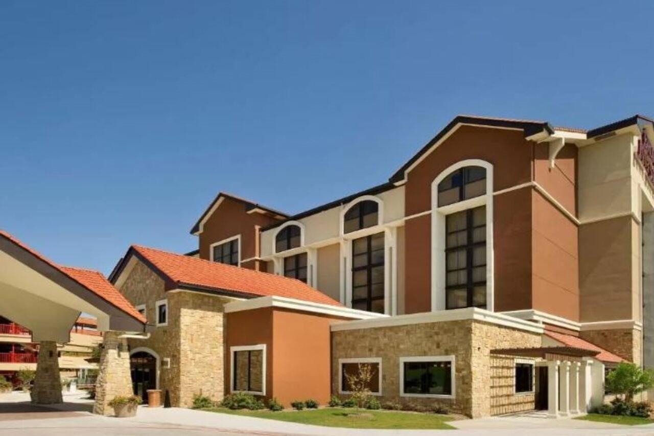 Drury Plaza Hotel San Antonio Airport מראה חיצוני תמונה