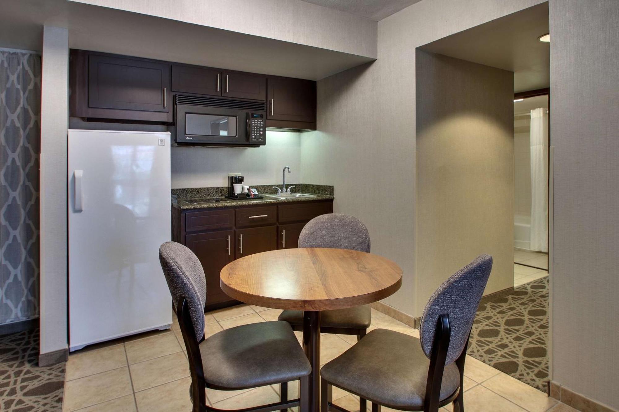 Drury Plaza Hotel San Antonio Airport מראה חיצוני תמונה