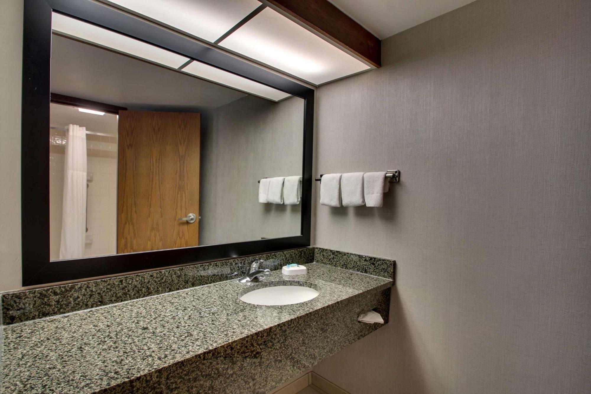 Drury Plaza Hotel San Antonio Airport מראה חיצוני תמונה