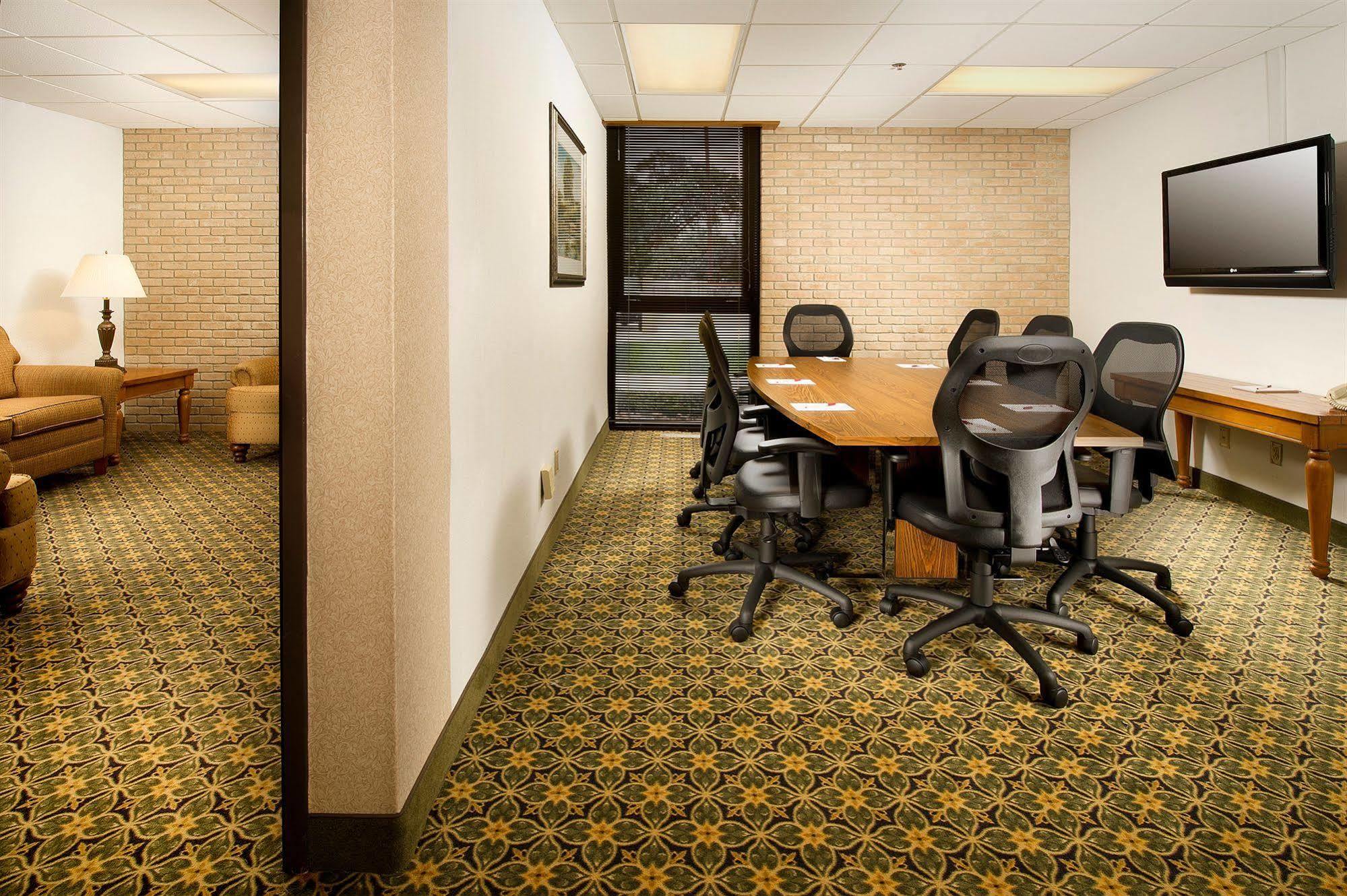 Drury Plaza Hotel San Antonio Airport מראה חיצוני תמונה